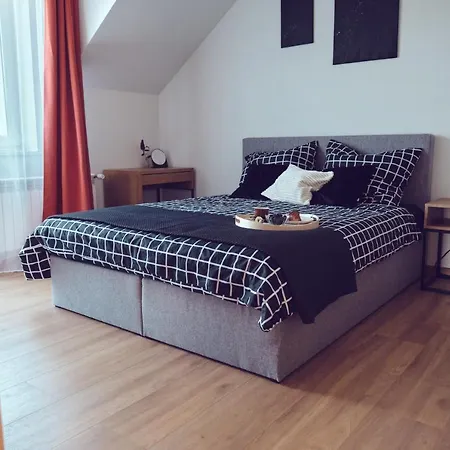 Wieliczkahome 1st Floor + Garden + Parking *